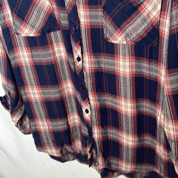 E Hanger M E&M Plaid Long Sleeve Top. Size Large. - Picture 3 of 7